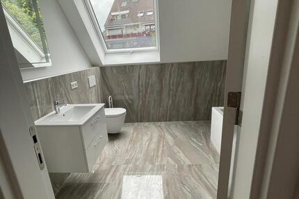 Wohnung Düsseldorf Stadtbezirk 8 - 5 Zimmer, 95 m&sup2;, 2.800&euro; | Angebot:24600357