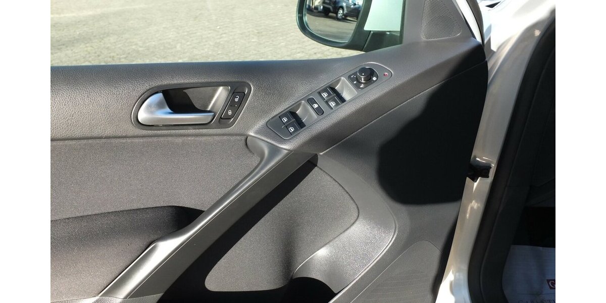 VW Tiguan 1.4 TSi FREESTYLE orig ATM 68.108km 147.540 km 8.908 &euro; Köln 50858