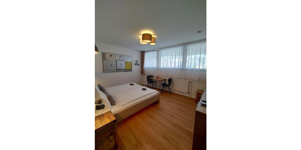 Verkauf eines kleinen Hotel garni in Köln voll genehmigter Beherbergungsbetrieb mit 8 Betten 4 Zimmern, studentisches Wohnen denkbar - Gewerbeobjekt Köln Mülheim | Angebot:22794810