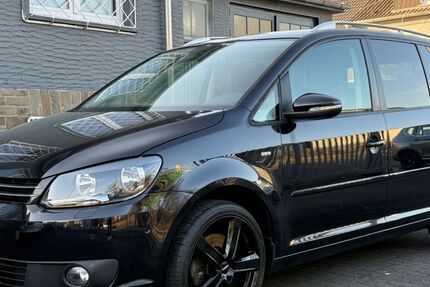 VW Touran 233.000 km 5.900 &euro; Bergisch Gladbach 51469