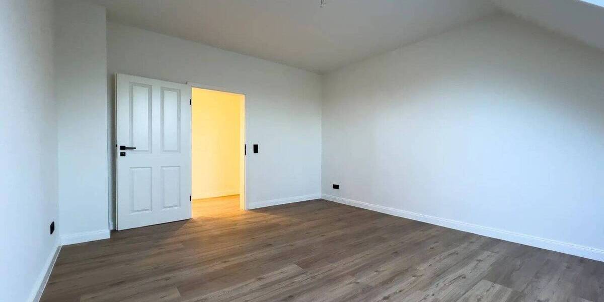 Etagenwohnung Solingen Wald - 4 Zimmer, 94 m&sup2;, 269.000&euro; | Angebot:26642716