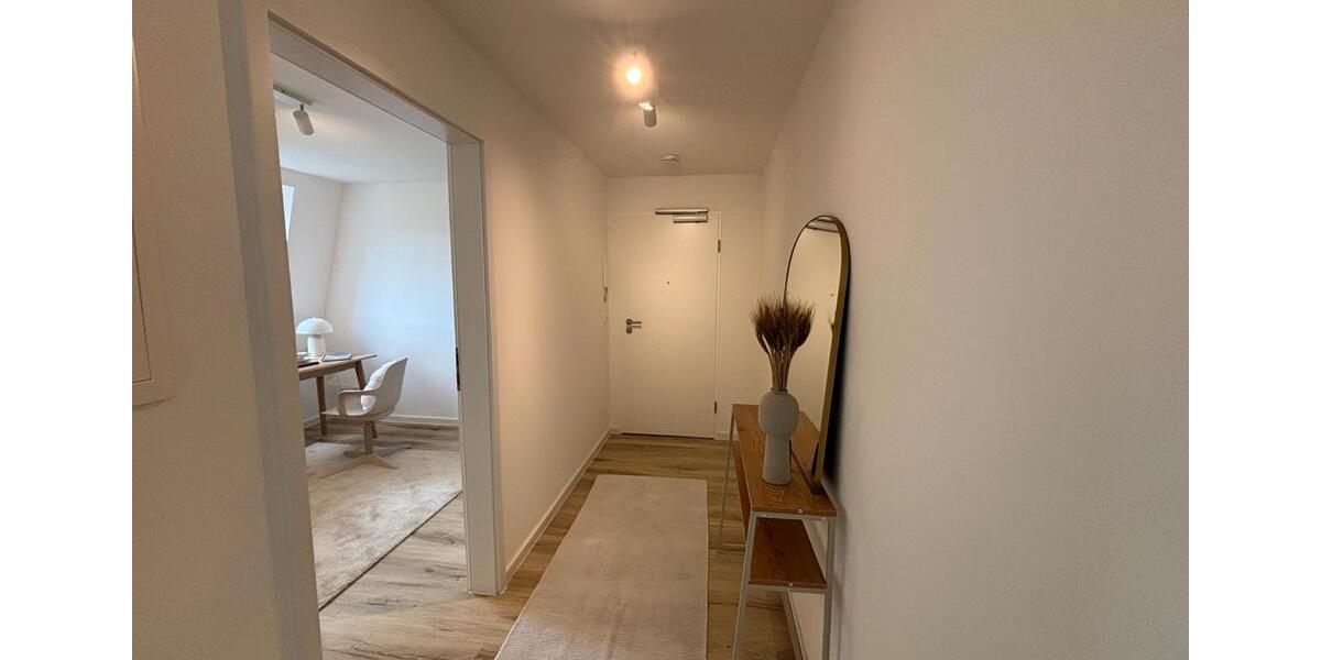 Dachgeschoßwohnung Köln Mülheim - 2.5 Zimmer, 54 m&sup2;, 317.000&euro; | Angebot:26999708