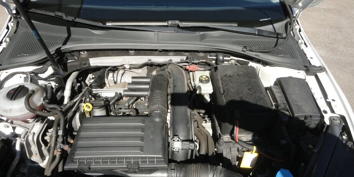 VW Golf Cup 1,4 BMT, DGS, Klimatr.SHZ.PDC V+H 147.000 km 10.950 &euro; Neuss 41462