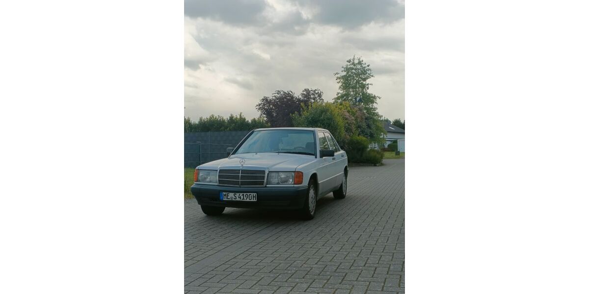 Mercedes-Benz 190 215.500 km 3.000 &euro; Langenfeld (Rheinland) 40764