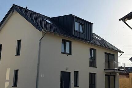 Wohnung Köln Kalk - 4 Zimmer, 96 m&sup2;, 1.536&euro; | Angebot:26476682
