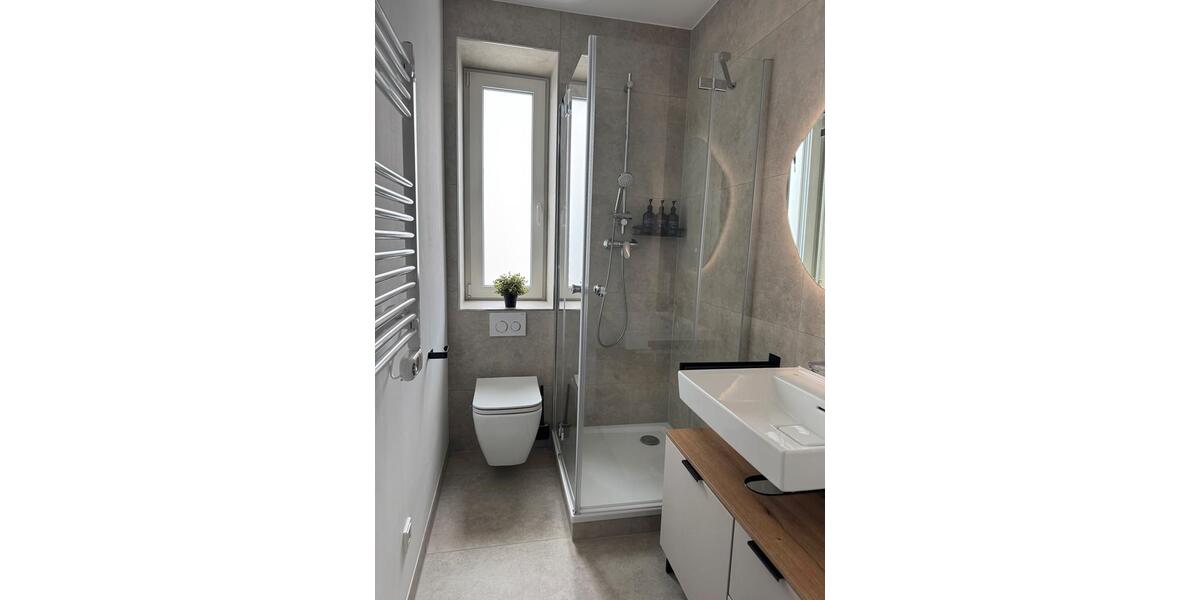 Etagenwohnung Düsseldorf Derendorf - 2 Zimmer, 54 m&sup2;, 1.200&euro; | Angebot:26031702