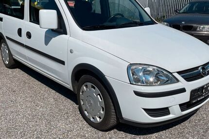 Opel Combo 33.806 km 3.500 &euro; Düsseldorf 40233