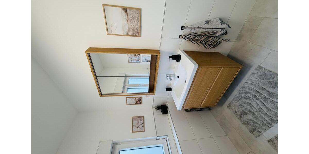 Dachgeschoßwohnung Bergisch Gladbach Gronau - 3 Zimmer, 76 m&sup2;, 1.300&euro; | Angebot:25792064