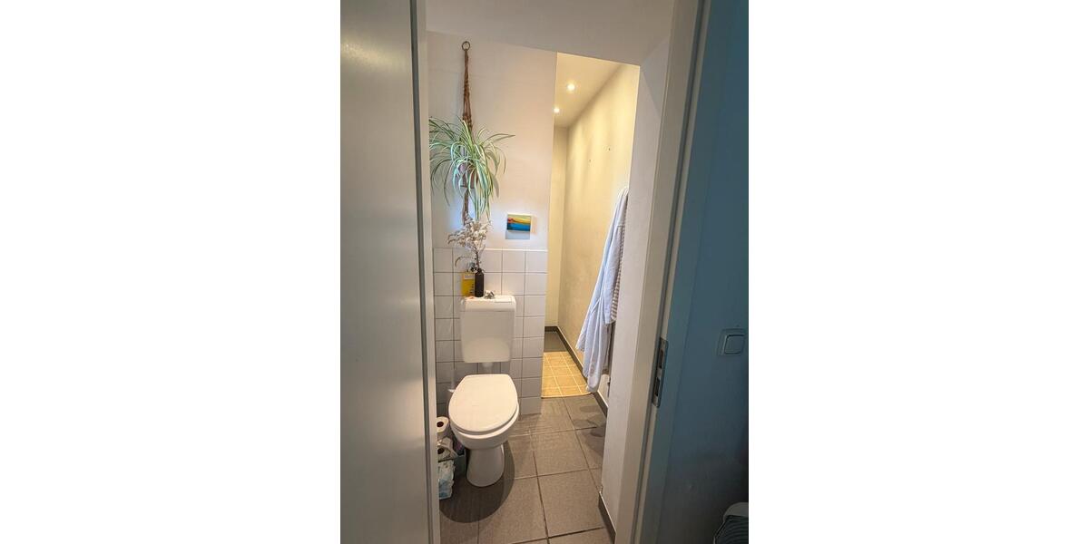 Etagenwohnung Köln Kalk - 3 Zimmer, 70 m&sup2;, 1.300&euro; | Angebot:25987287