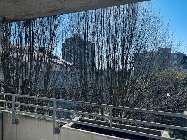 Etagenwohnung Remscheid - 2 Zimmer, 64 m&sup2;, 383&euro; | Angebot:25415102