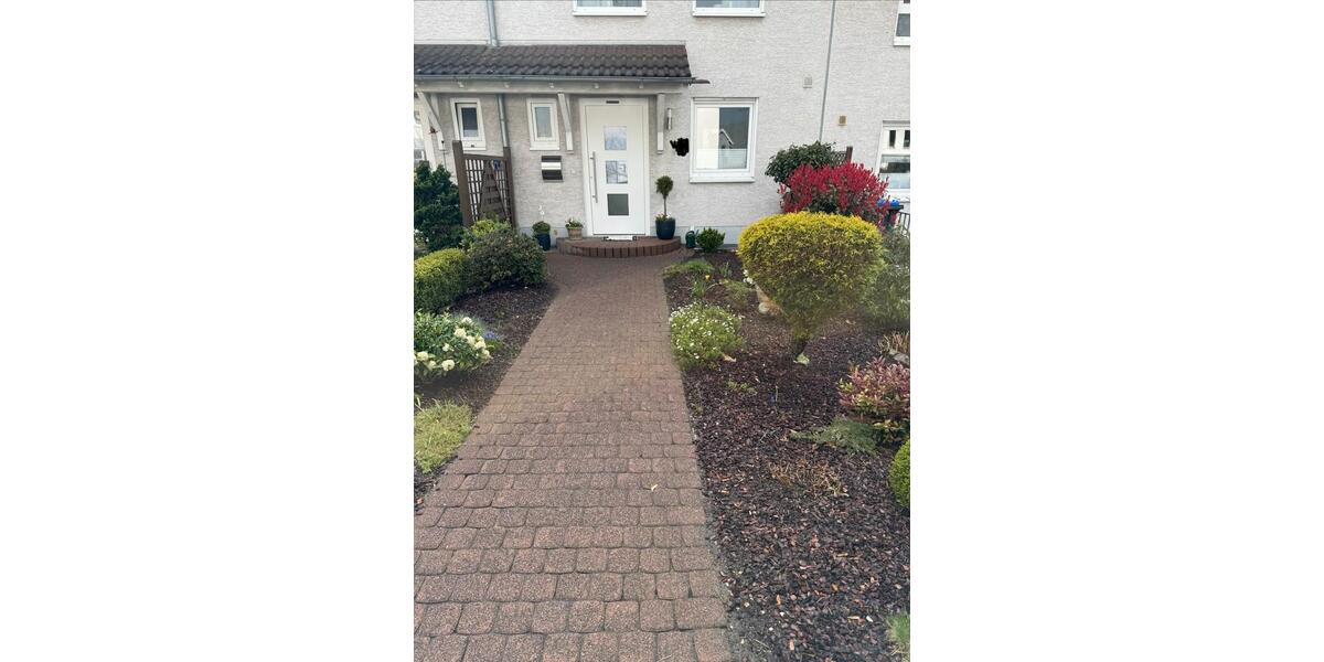 Reihenhaus Bergisch Gladbach Gronau - 5 Zimmer, 138 m&sup2;, 2.300&euro; | Angebot:25945133