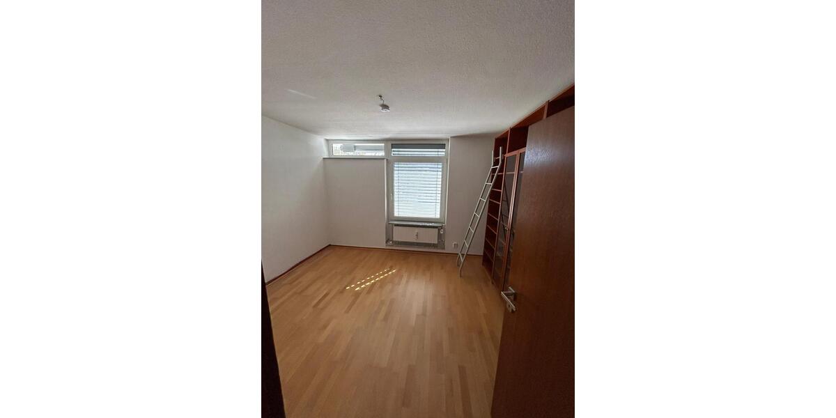 Etagenwohnung Köln Ehrenfeld - 4 Zimmer, 86 m&sup2;, 1.800&euro; | Angebot:25994286