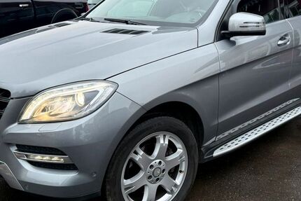 Mercedes-Benz ML 350 125.000 km 25.900 &euro; Solingen 42659