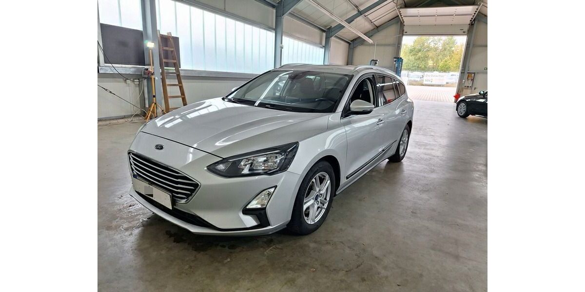 Ford Focus 97.000 km 10.999 &euro; Köln 51067