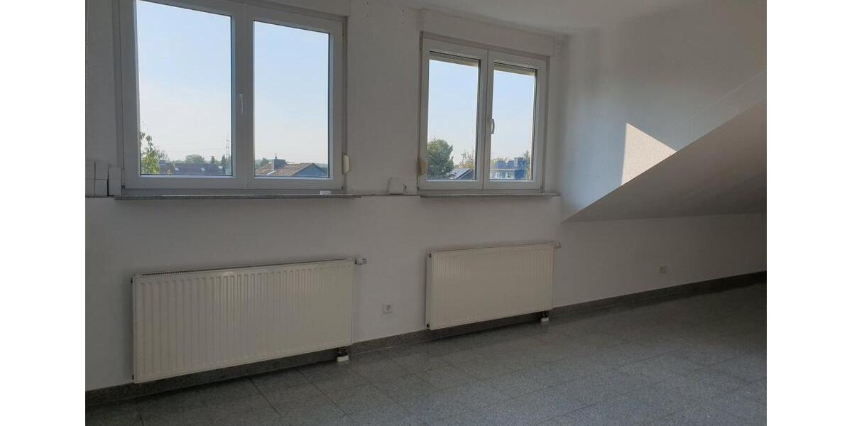 Dachgeschoßwohnung Langenfeld (Rheinland) - 3 Zimmer, 85 m&sup2;, 289.000&euro; | Angebot:26095167