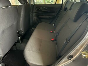 Suzuki Swift 1.2 Dualjet Hybrid Comfort 5 J. Garantie 5.500 km 22.930 &euro; HAAN 42781