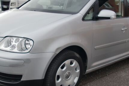 VW Touran 184.665 km 1.799 &euro; köln 51149