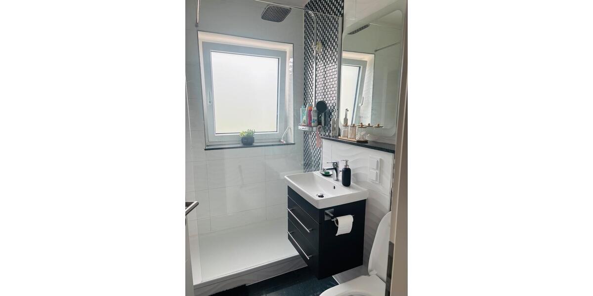 Etagenwohnung Köln Mülheim - 2 Zimmer, 55 m&sup2;, 1.215&euro; | Angebot:25616596