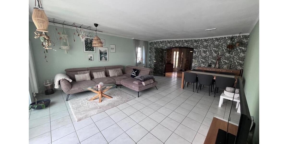 Einfamilienhaus Bergheim - 4 Zimmer, 167 m&sup2;, 2.080&euro; | Angebot:25899926