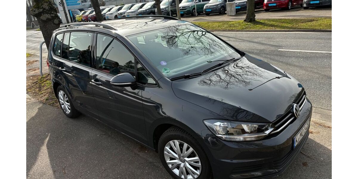 VW Touran 84.000 km 17.800 &euro; Köln 51063