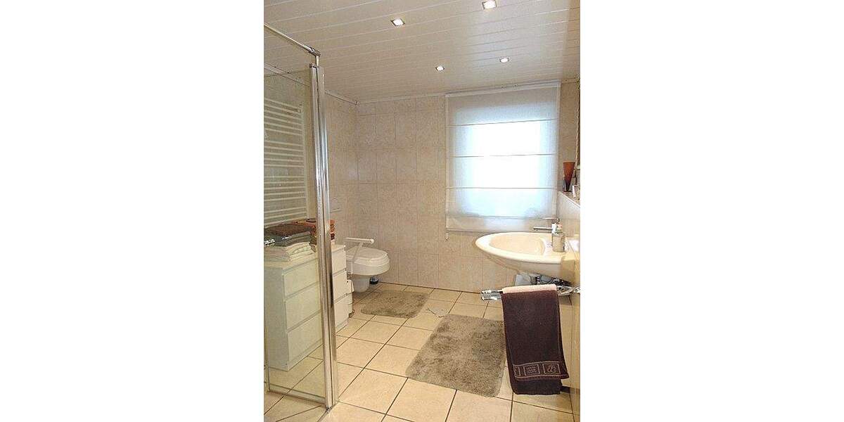 Einfamilienhaus Bedburg Kaster - 8 Zimmer, 170 m&sup2;, 429.000&euro; | Angebot:25877340