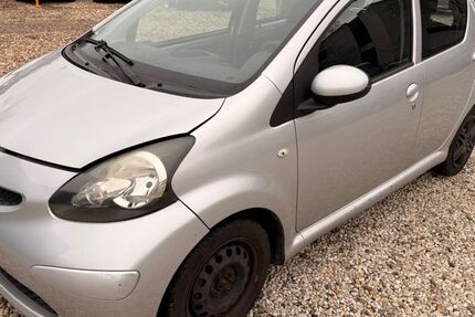 Toyota Aygo (X) 130.531 km 1.690 &euro; Köln 51065