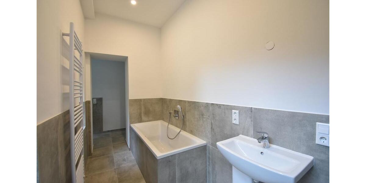 Etagenwohnung Düsseldorf Heerdt - 2 Zimmer, 75 m&sup2;, 1.450&euro; | Angebot:22619460