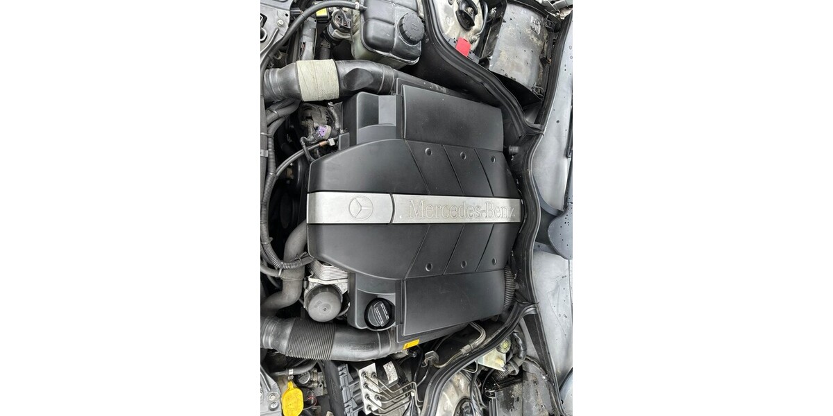 Mercedes-Benz 240 263.990 km 2.800 &euro; Köln 50667