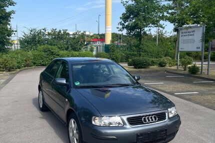Audi A3 39.900 km 7.999 &euro; Düsseldorf 40589