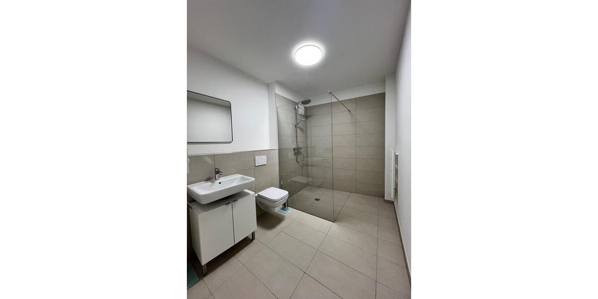 Erdgeschoßwohnung Langenfeld (Rheinland) - 2 Zimmer, 62 m&sup2;, 950&euro; | Angebot:26019351