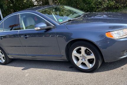 Volvo S80 175.000 km 8.499 &euro; Düsseldorf 40231