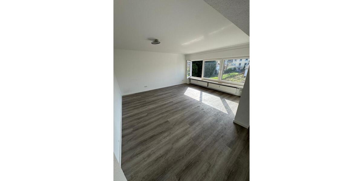 Etagenwohnung Köln Porz - 3 Zimmer, 86 m&sup2;, 1.380&euro; | Angebot:25854650