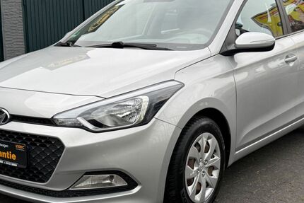 Hyundai i20 83.000 km 7.499 &euro; Bergisch Gladbach 51469