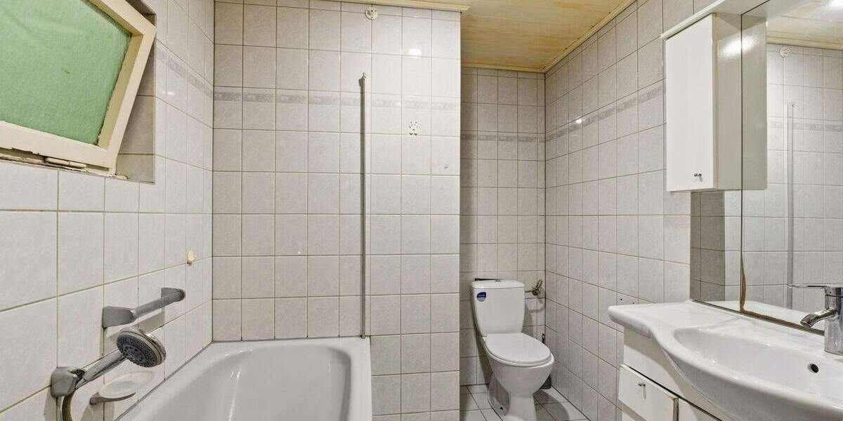 Einfamilienhaus Köln Meschenich - 5 Zimmer, 155 m&sup2;, 349.000&euro; | Angebot:25775717