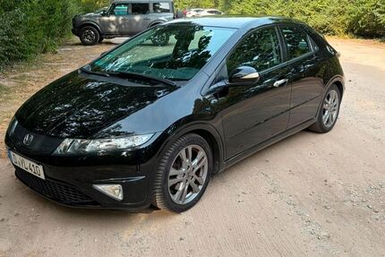 Honda Civic 55.900 km 7.499 &euro; Düsseldorf 40472