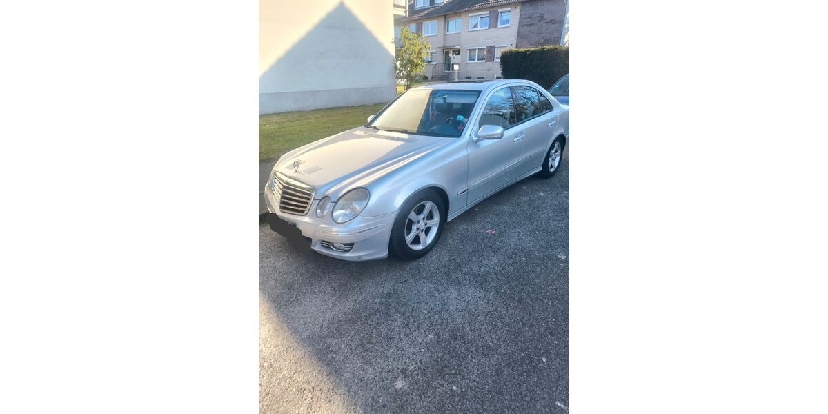 Mercedes-Benz E 220 234.000 km 6.050 &euro; Köln 51107