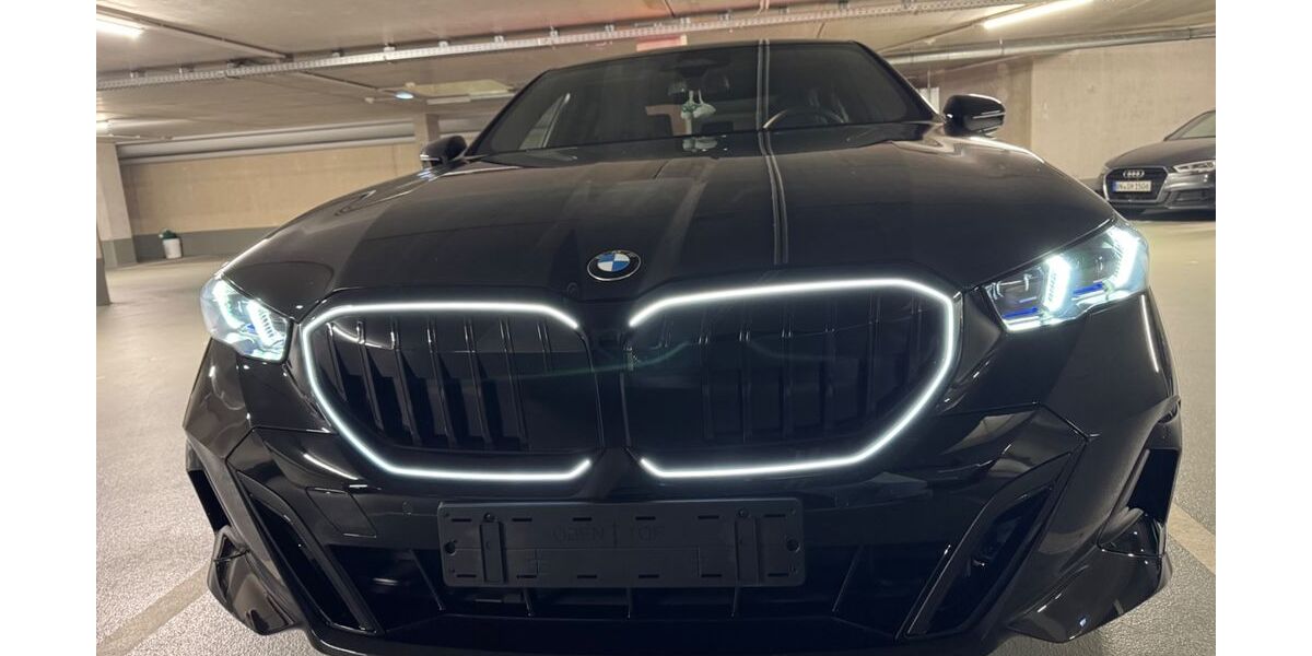 BMW 520 5.454 km 72.000 &euro; Köln 51065