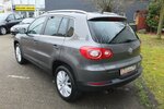 VW Tiguan TEAM orig.ATM ca 52 tkm XENON AHK PARKPILOT 112.432 km 9.698 &euro; Köln 50858