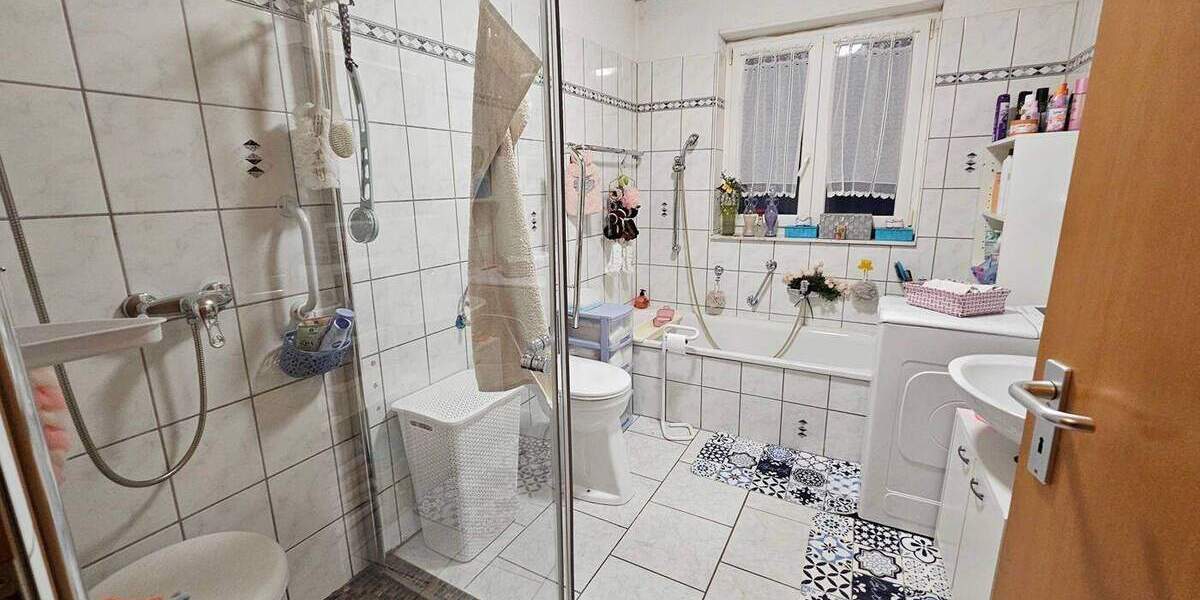 Mehrfamilienhaus, Wohnhaus Burscheid / Heddinghofen Burscheid - 2 Zimmer, 445 m&sup2;, 649.000&euro; | Angebot:25679033