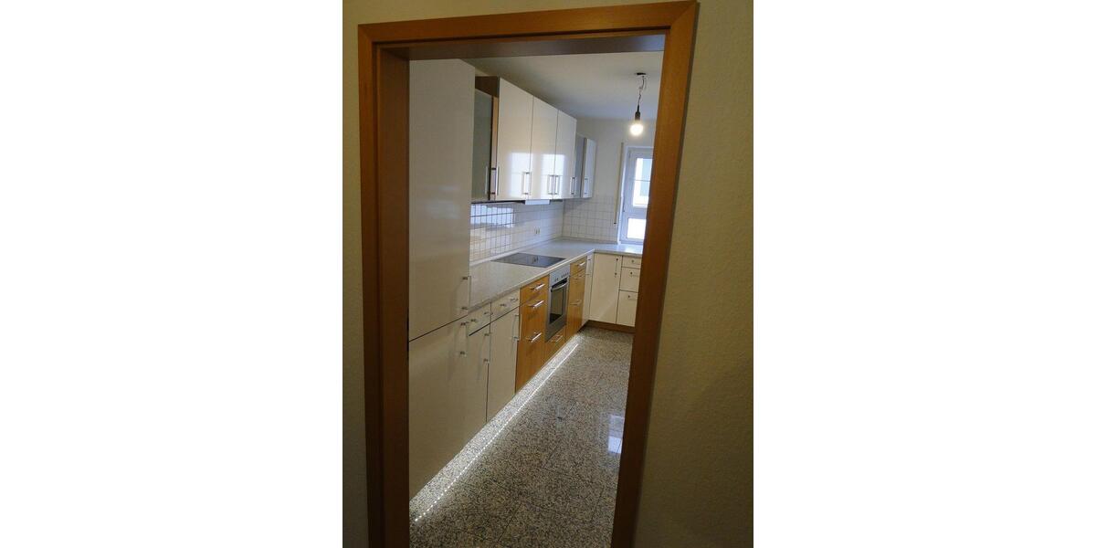 Etagenwohnung Bergisch Gladbach Alt-Frankenforst - 3 Zimmer, 112 m&sup2;, 1.200&euro; | Angebot:24753474