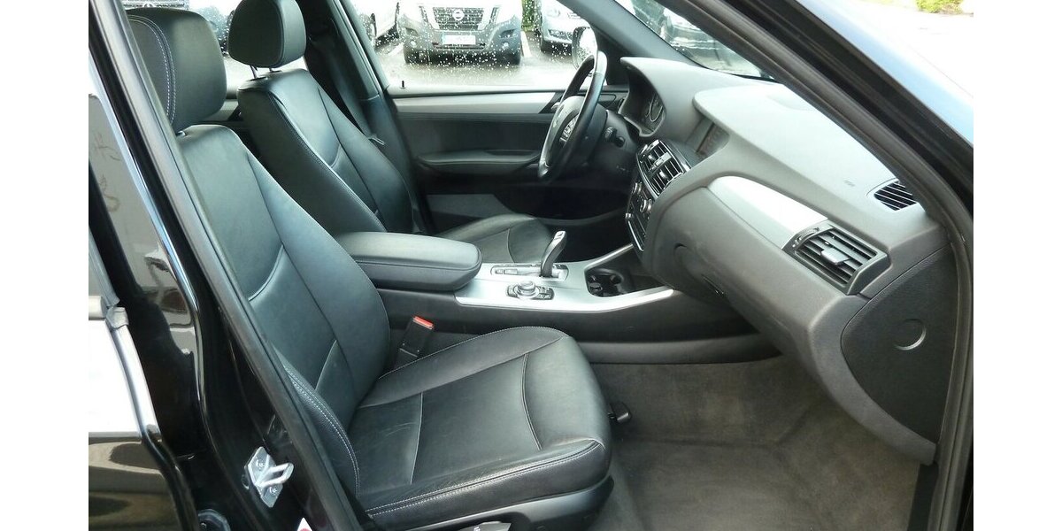 BMW X3 2.0 D x drive Autom. Pano Leder Lachschäden 313.000 km 8.700 &euro; Ratingen 40885