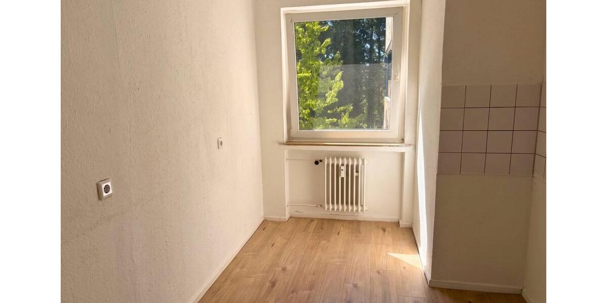 Etagenwohnung Solingen Wald - 4 Zimmer, 99 m&sup2;, 674&euro; | Angebot:26560269