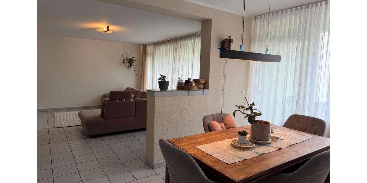 Etagenwohnung Leverkusen Opladen - 4 Zimmer, 113 m&sup2;, 1.400&euro; | Angebot:26502613