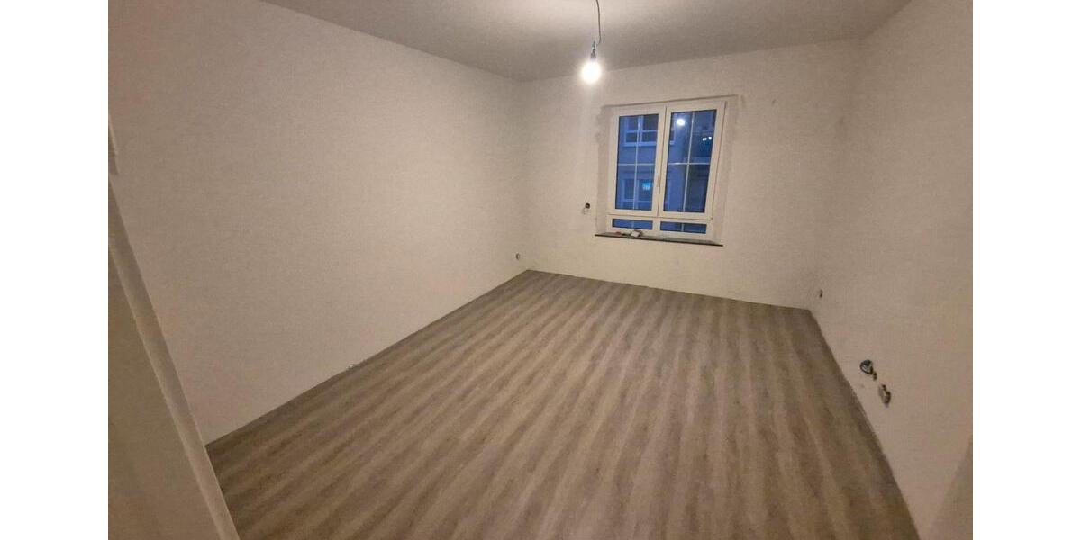 Etagenwohnung Leverkusen Opladen - 2.5 Zimmer, 73 m&sup2;, 950&euro; | Angebot:25753625