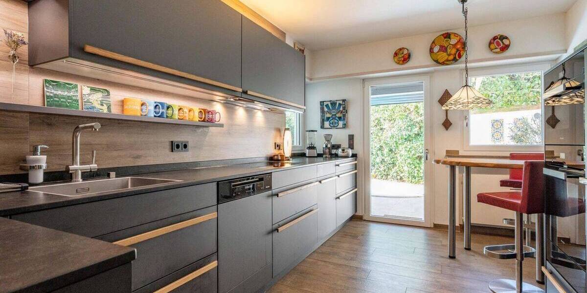 Einfamilienhaus Meerbusch Osterath - 8 Zimmer, 195 m&sup2;, 1.120.000&euro; | Angebot:26029114