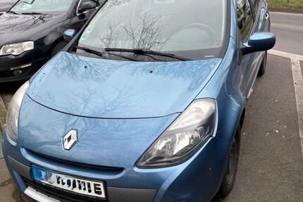 Renault Clio 220.000 km 2.000 &euro; Köln 50670
