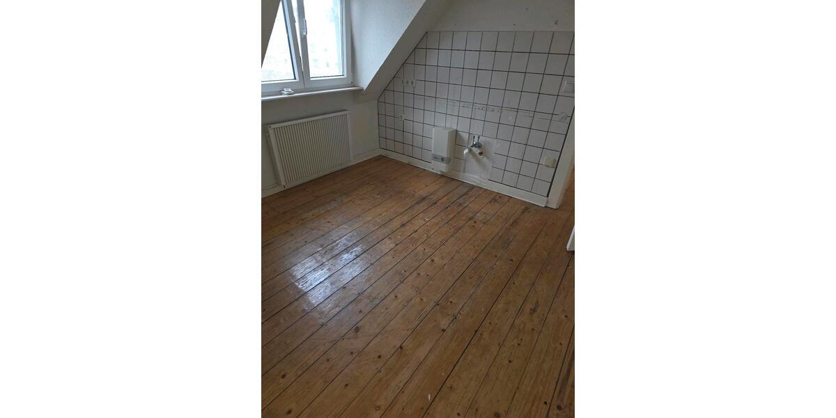 Dachgeschoßwohnung Hilden - 2 Zimmer, 40 m&sup2;, 550&euro; | Angebot:26030044