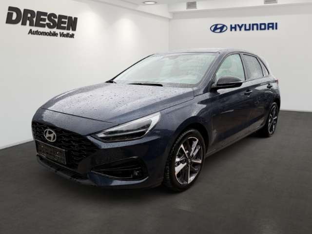 Hyundai i30 8.565 km 23.650 &euro; Neuss 41464