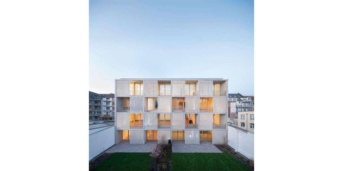 Etagenwohnung Düsseldorf - 2 Zimmer, 93 m&sup2;, 1.674&euro; | Angebot:26032575