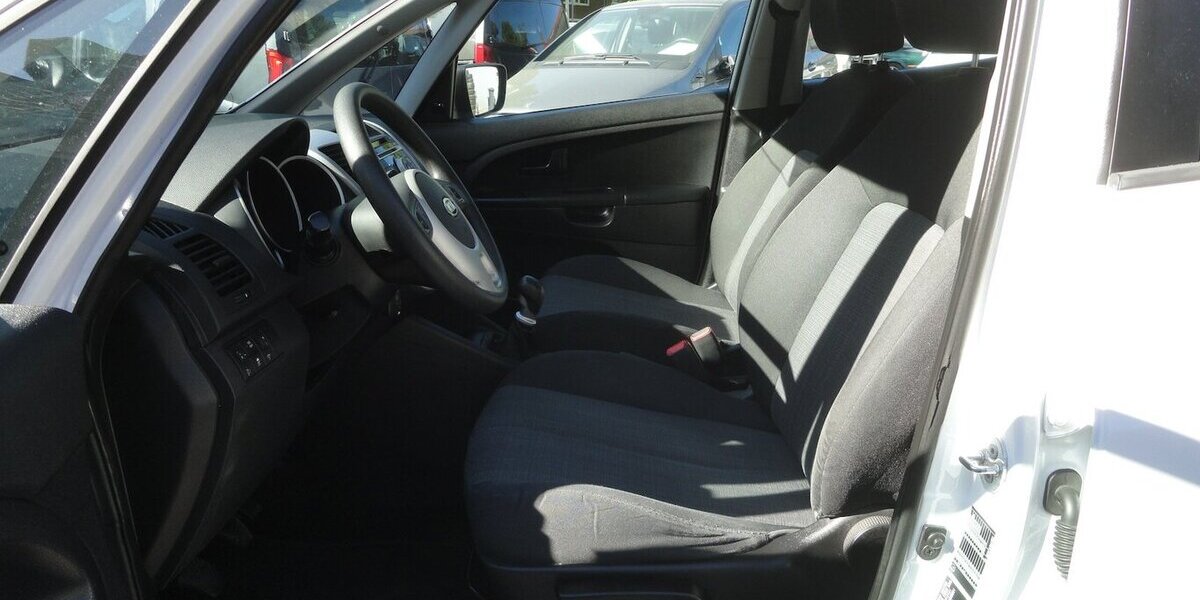 Kia Venga Vision 1,4 Klima SHZ Alu17+ Allwetter 2.Hd 96.000 km 4.950 &euro; Neuss 41462